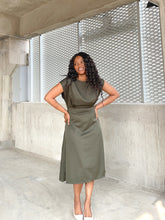 Load image into Gallery viewer, Raye Dress
